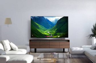 Esperienza di visione ottimale con il miglior TV OLED in un salotto accogliente